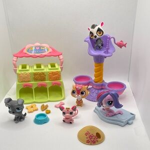 Littlest Pet Shop Hasbro Lot of Different Figurine, Accessory and PlaysetModule